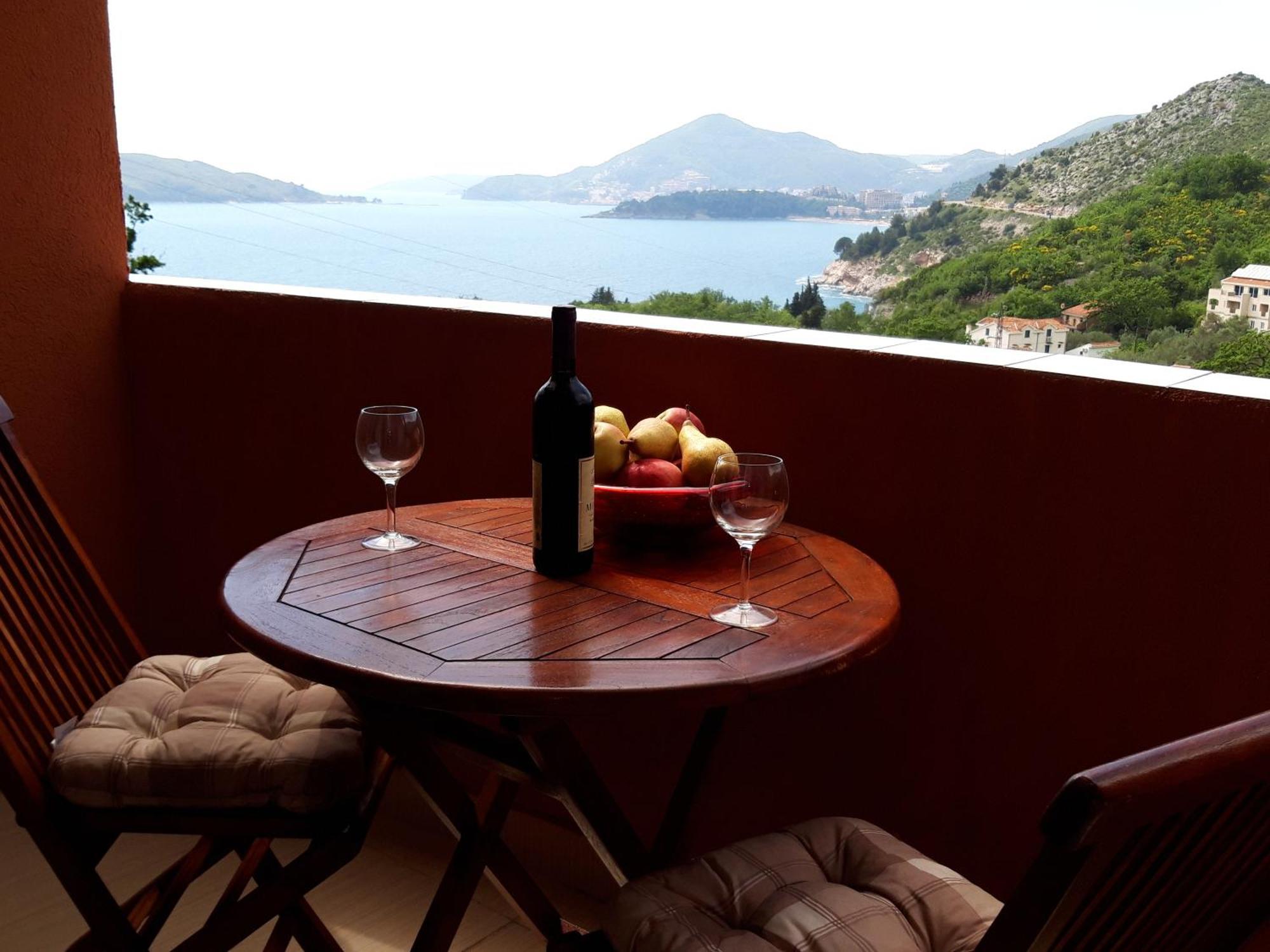 Apartments Danilo Kažanegra Sveti Stefan Bagian luar foto