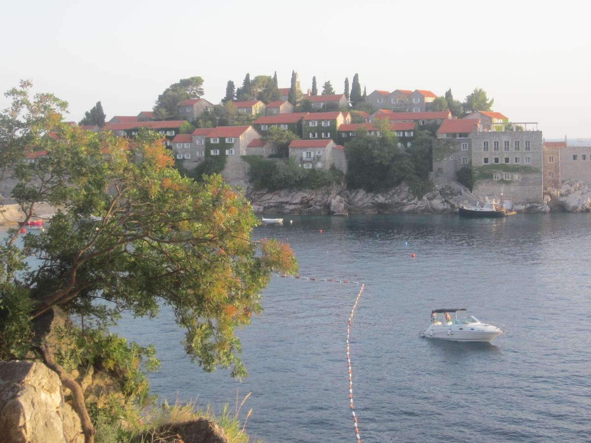 Apartments Danilo Kažanegra Sveti Stefan Bagian luar foto